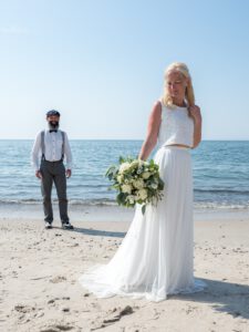 Brautkleid Mix and Match Strandhochzeit Hochzeitsblumenbraut Zweiteiler Brautkleid Erfahrung Hochzeitsblume